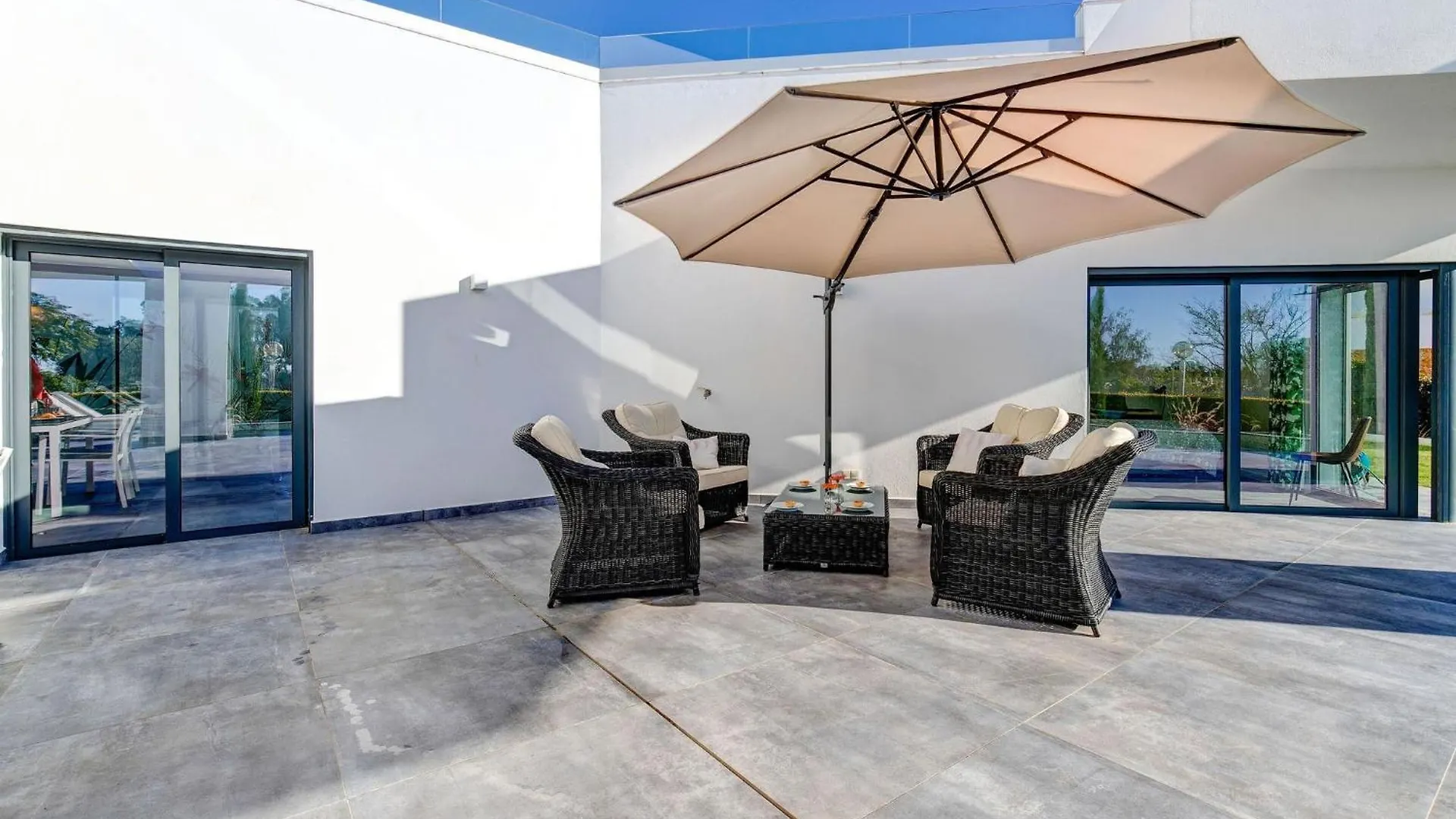 Casa Blanca Villa Carvoeiro  0*, Carvoeiro (Lagoa)