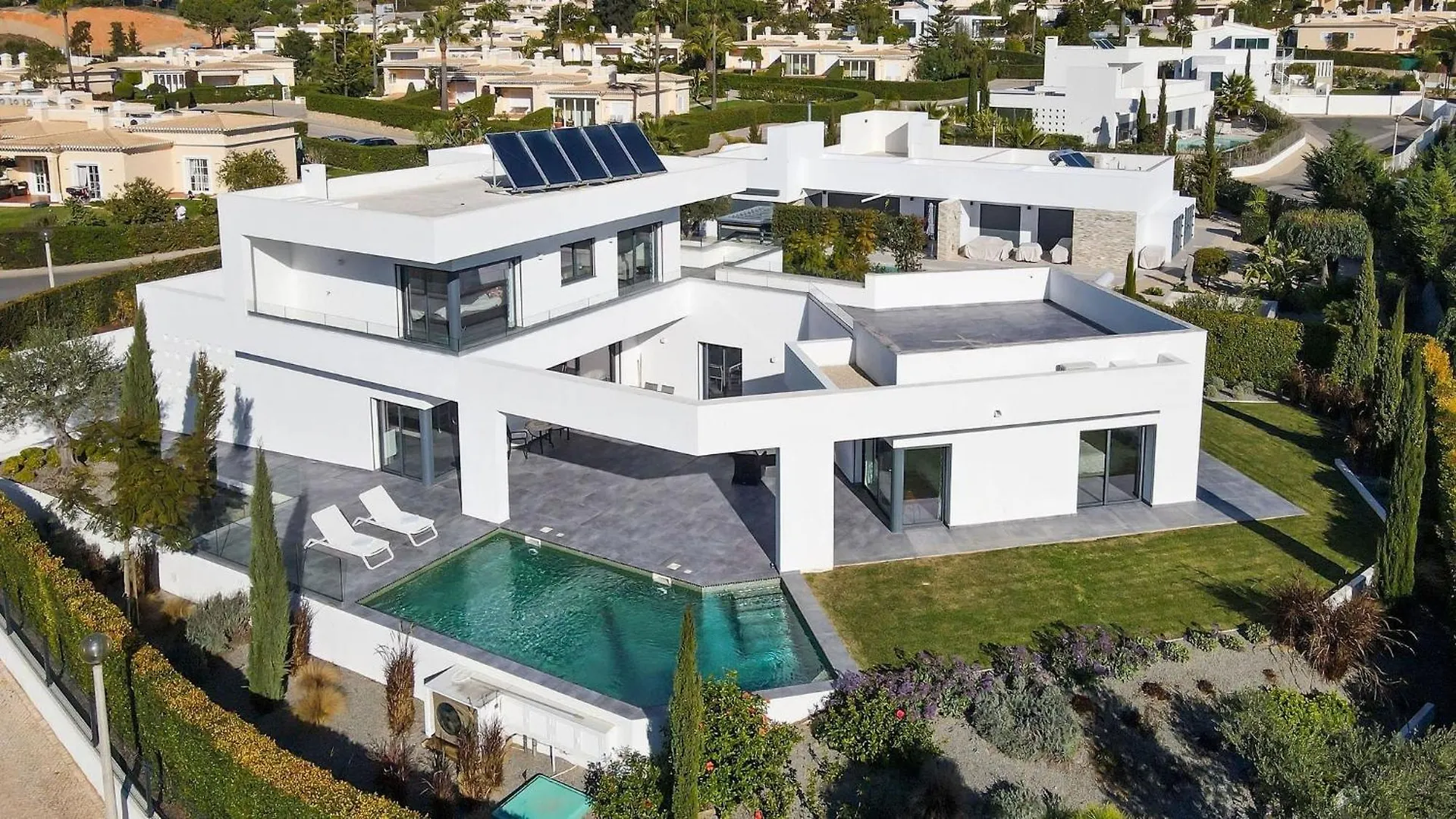 Casa Blanca Villa Carvoeiro  Portugal